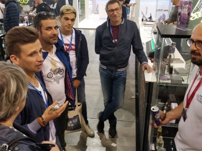 欧洲电子烟展览会 Vapexpo 法国电子烟展图2
